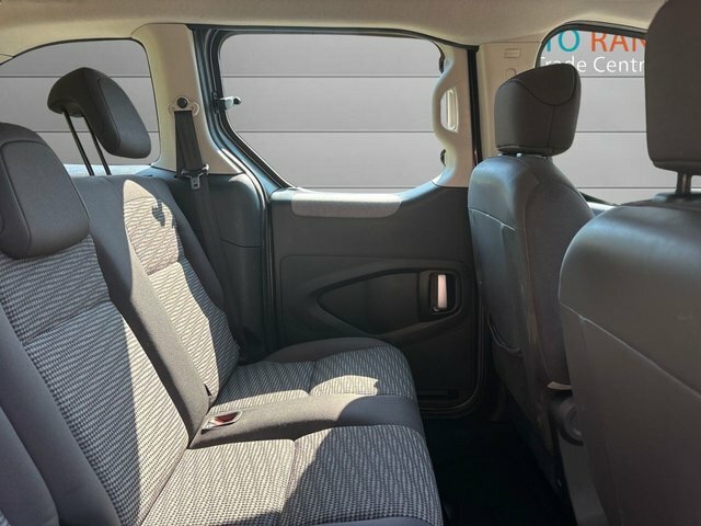 Peugeot Partner Tepee Mpv Beige #14
