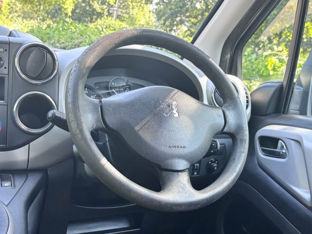 Peugeot Partner Tepee Mpv Beige #34