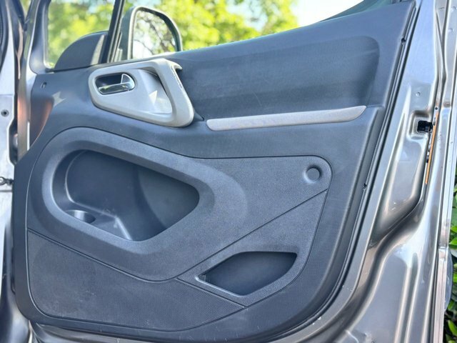 Peugeot Partner Tepee Mpv Beige #28