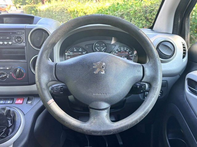Peugeot Partner Tepee Mpv Beige #33
