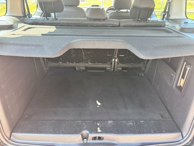 Peugeot Partner Tepee Mpv Beige #27