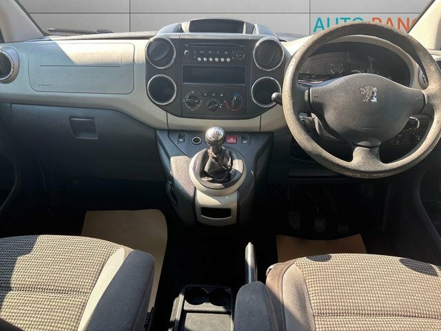 Peugeot Partner Tepee Mpv Beige #9