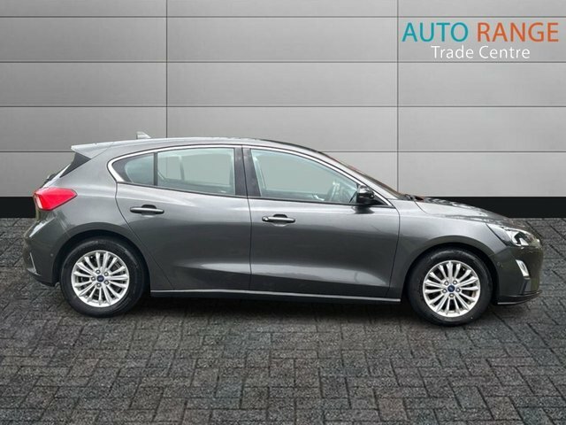 Ford Focus Ecoboost Titanium Hatchback Grey #6