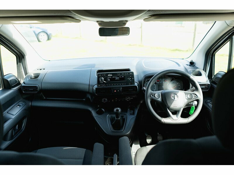 Vauxhall Combo Turbo D 2300 Edition - 2021 21 White #3