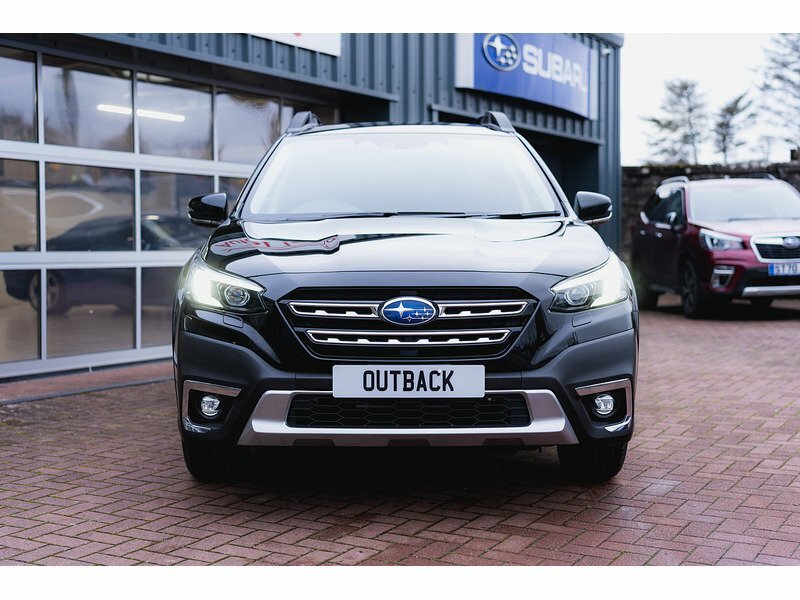 Subaru Outback Limited Black #4