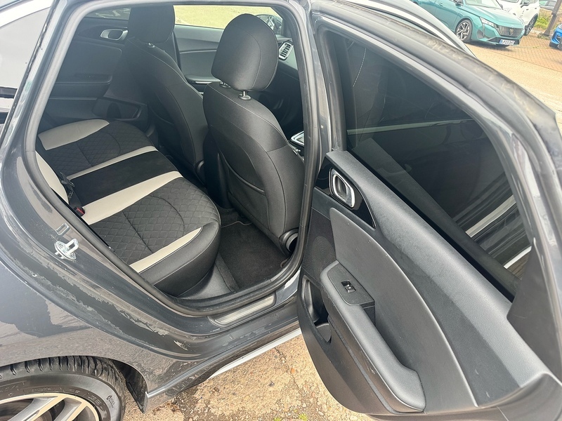 Kia Ceed 1.6 Crdi 3 Sportswagon Dct Euro 6 Ss  #11