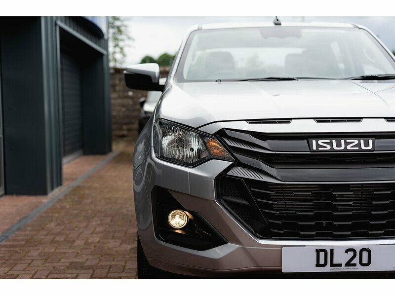 Isuzu D-Max Td Yukon Blue #11