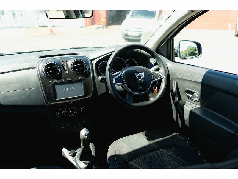 Dacia Logan Estate 0.9 Tce Ambiance Euro 6 Ss 201767 Red #28