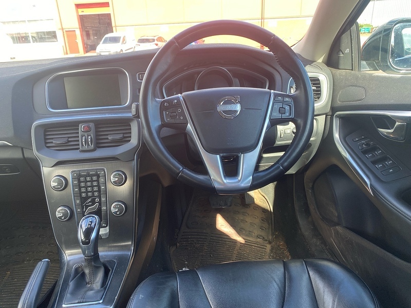 Volvo V40 T3m Se Rear Park Assist, Cruise, Spare Wheel, Aut #9