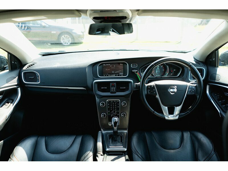 Volvo V40 D3 Se Lux Nav - 2014 14 Black #3