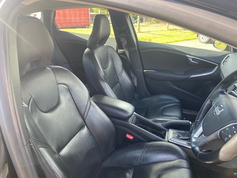Volvo V40 T3m Se Rear Park Assist, Cruise, Spare Wheel, Aut #10