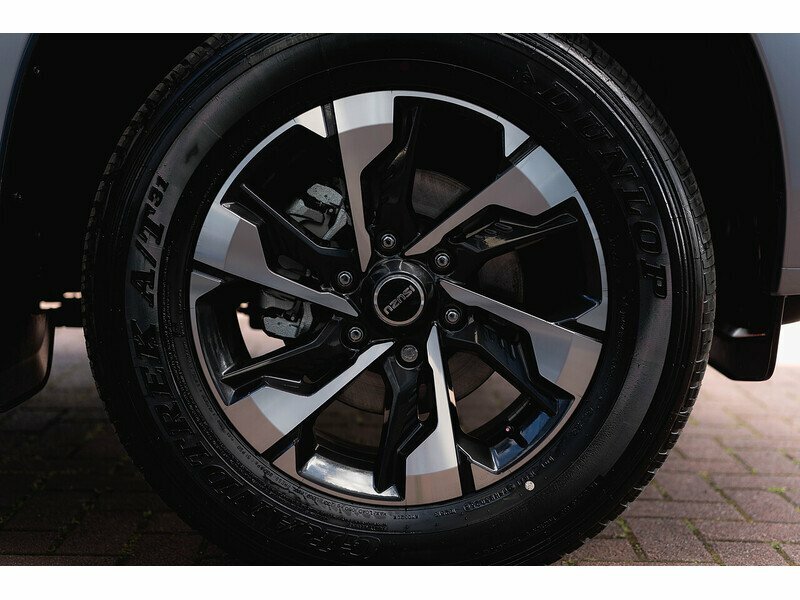 Isuzu D-Max V-cross Dcb N89 #15