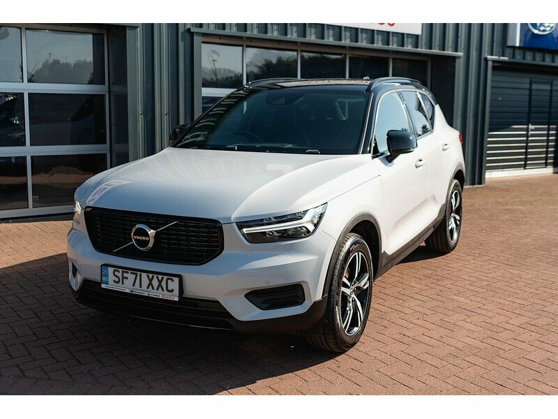 Volvo XC40 B4 Mhev R-design Silver