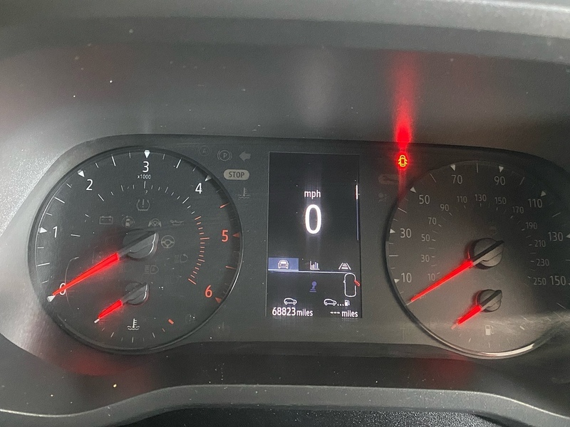 Renault Trafic Dci Blue Ll30 Business White #5