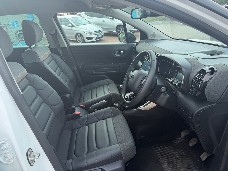 Citroen C3 Aircross Puretech Max White #2