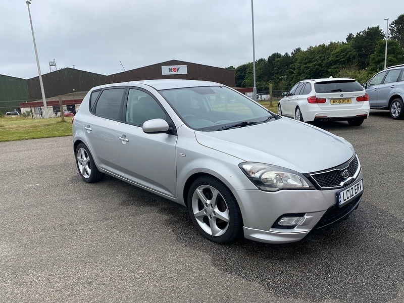 Kia Ceed Crdi 3 Silver #6