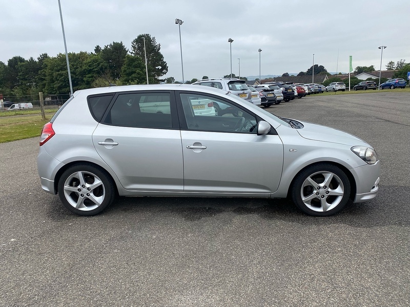 Kia Ceed Crdi 3 Silver #5