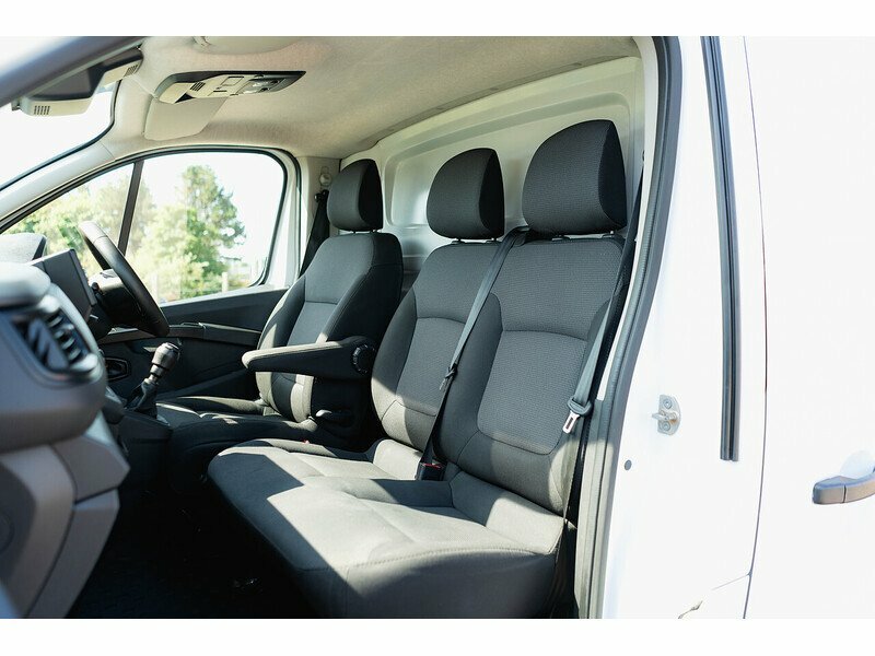 Renault Trafic Trafic Sl28 Business Blue Dci White #21
