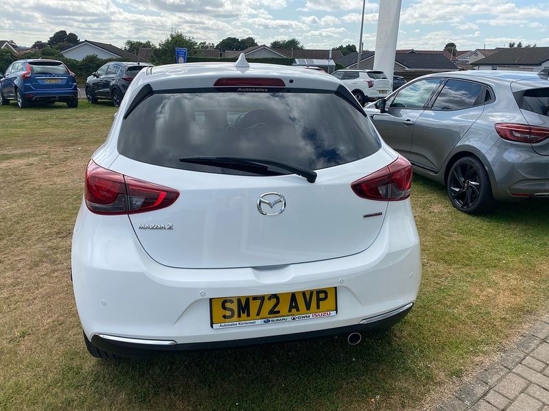 Mazda 2 Skyactiv-g Gt Sport White #5