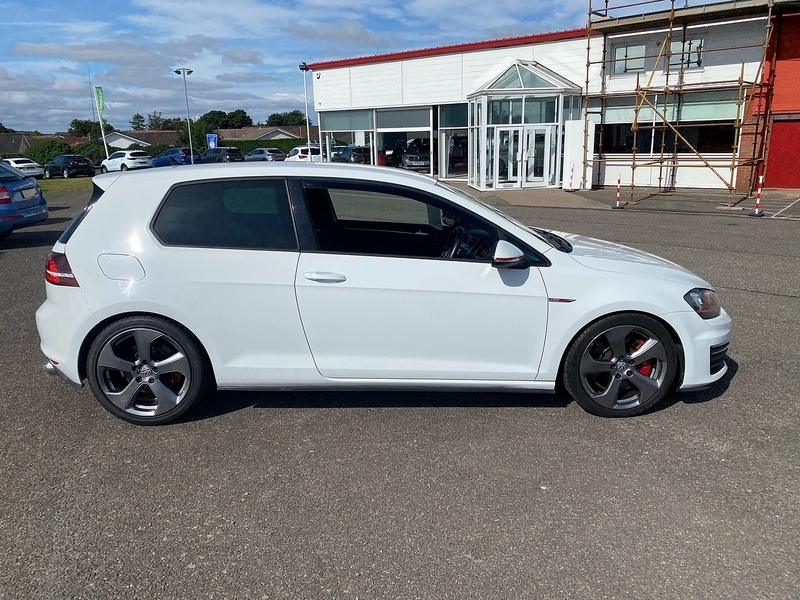 Volkswagen Golf Tsi Bluemotion Tech Gti Performance White #6