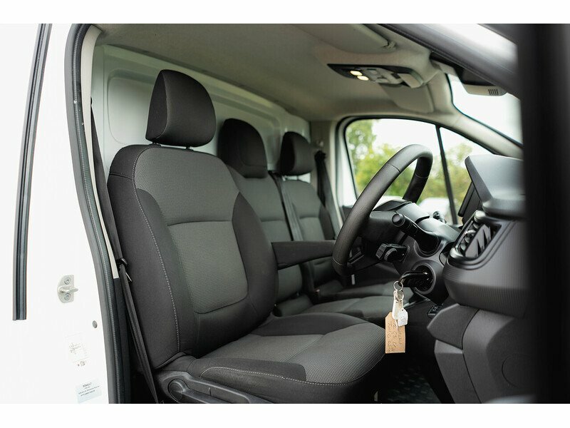 Renault Trafic Dci Blue Sl30 Advance White #2