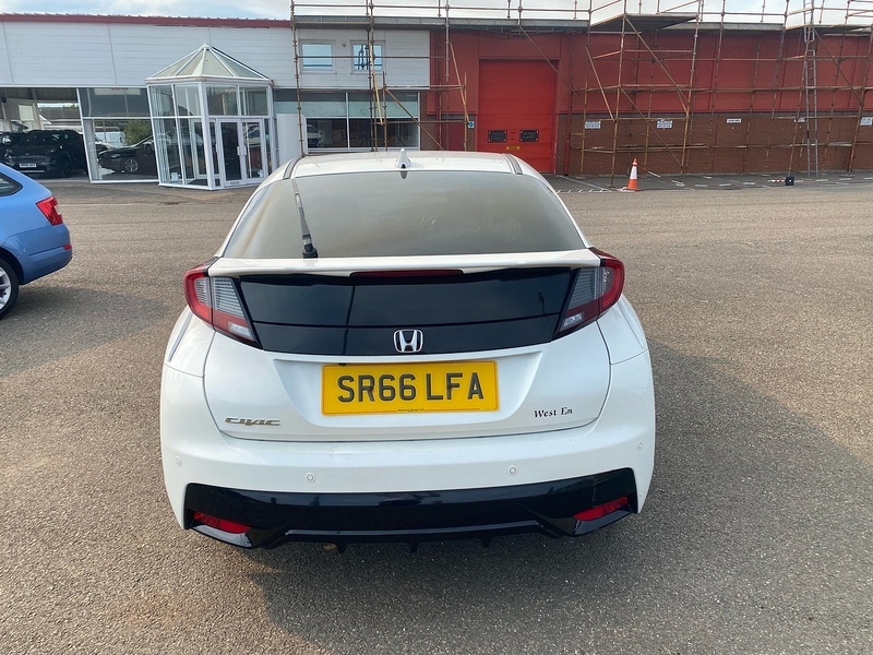 Honda Civic I-vtec Sport White #4