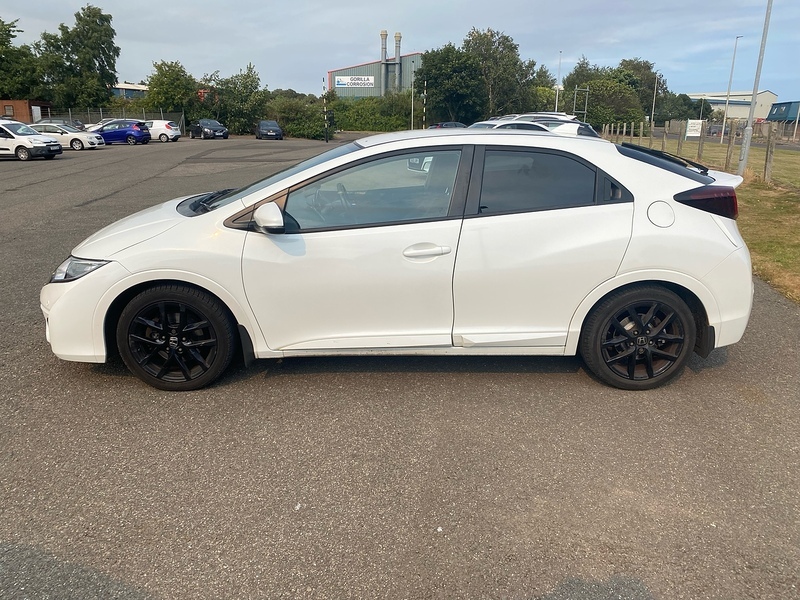 Honda Civic I-vtec Sport White #2
