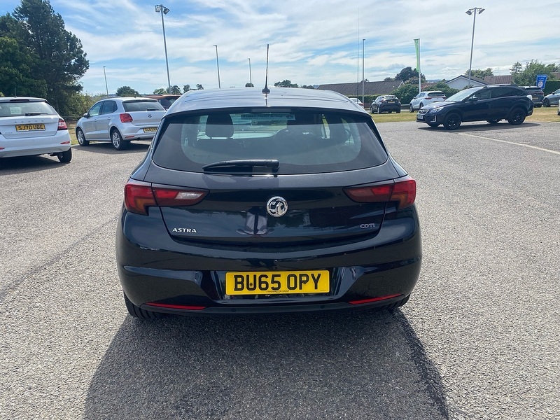 Vauxhall Astra Cdti Blueinjection Design Black #6