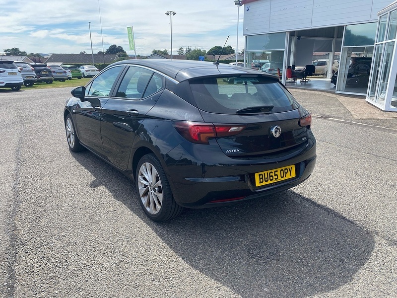 Vauxhall Astra Cdti Blueinjection Design Black #5