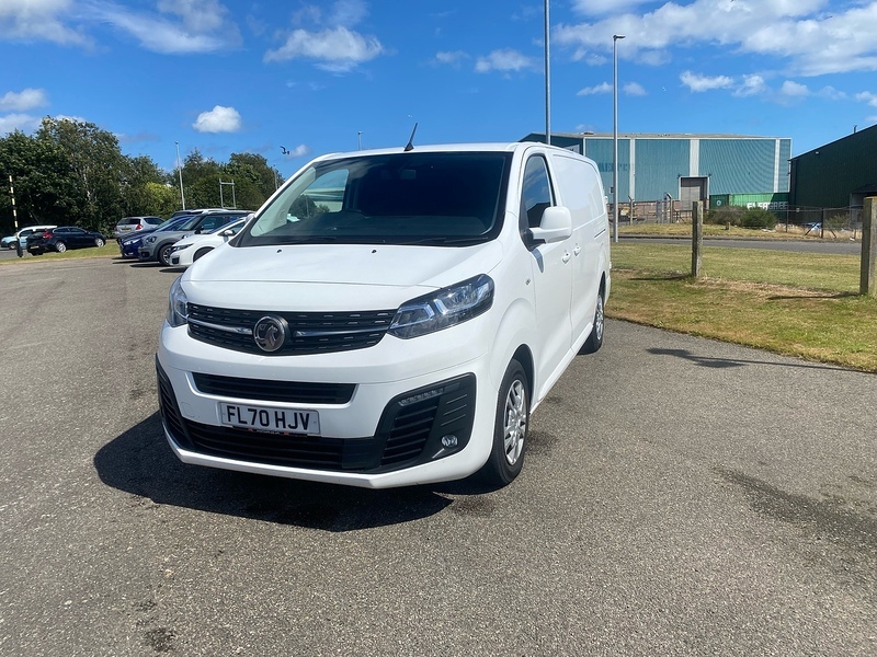Vauxhall Vivaro Turbo D 3100 Sportive White