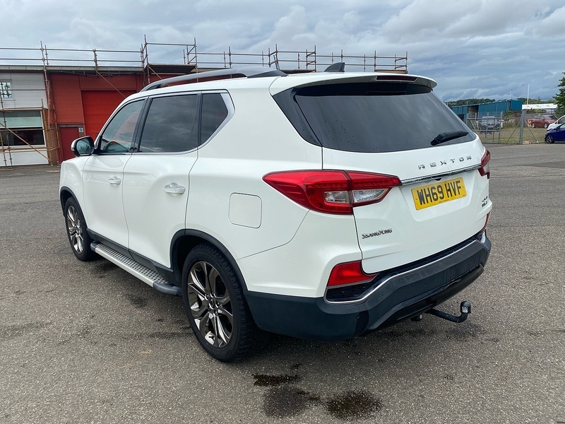 SsangYong Rexton D Ultimate White #2