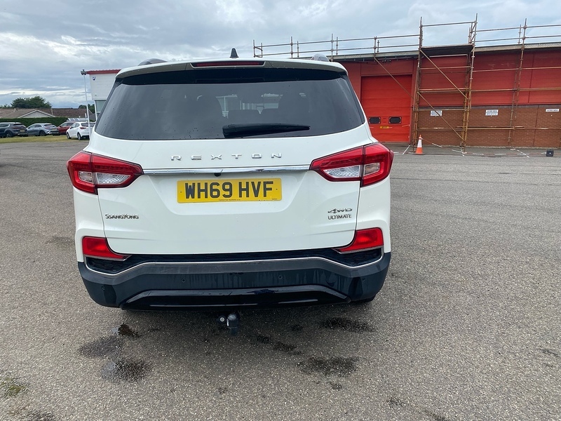 SsangYong Rexton D Ultimate White #3