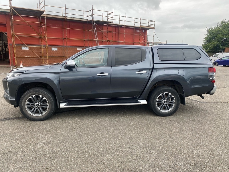Mitsubishi L200 Di-d Dc Barbarian Grey #2