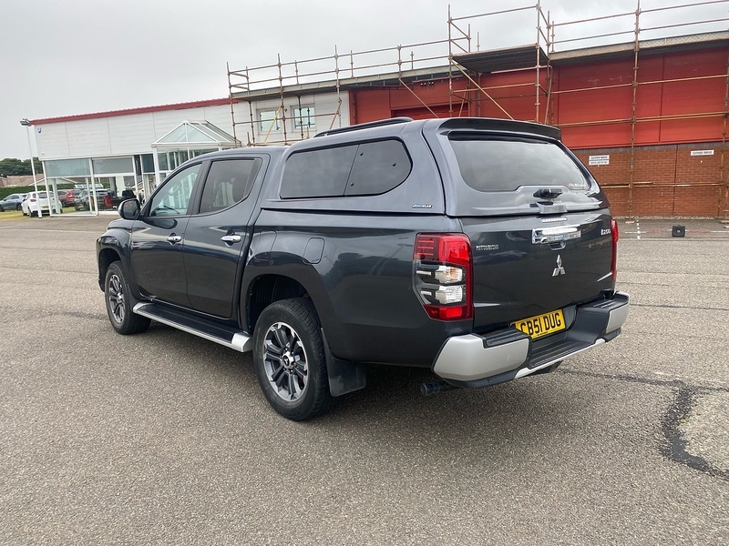 Mitsubishi L200 Di-d Dc Barbarian Grey #3