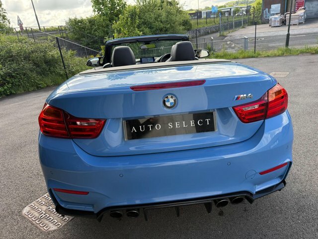 BMW M4 3.0 Biturbo Convertible Black #8