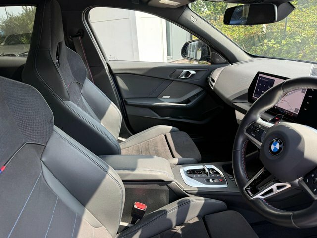 BMW 1 Series M135i Hatchback ST74OMP Blue #6