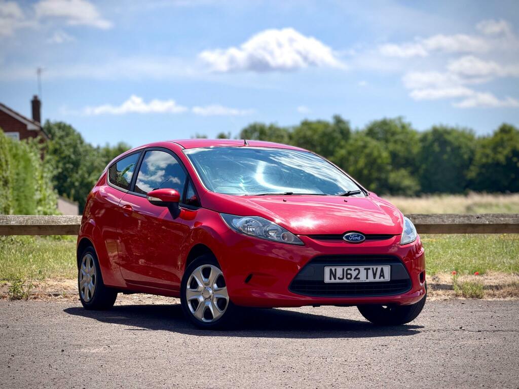 Ford Fiesta 1.25 Edge Red
