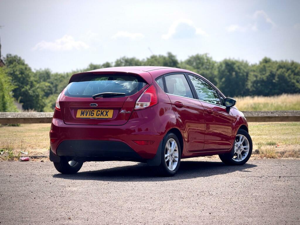 Ford Fiesta 1.25 Zetec Euro 6 Red #2