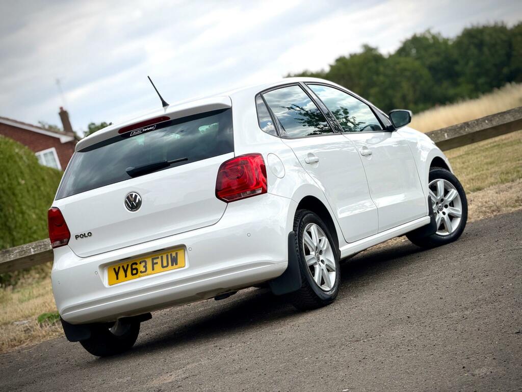 Volkswagen Polo Match Edition White #6