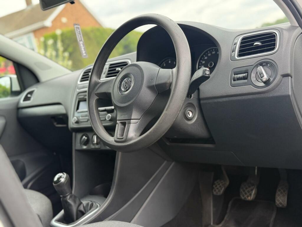 Volkswagen Polo Match Edition White #3