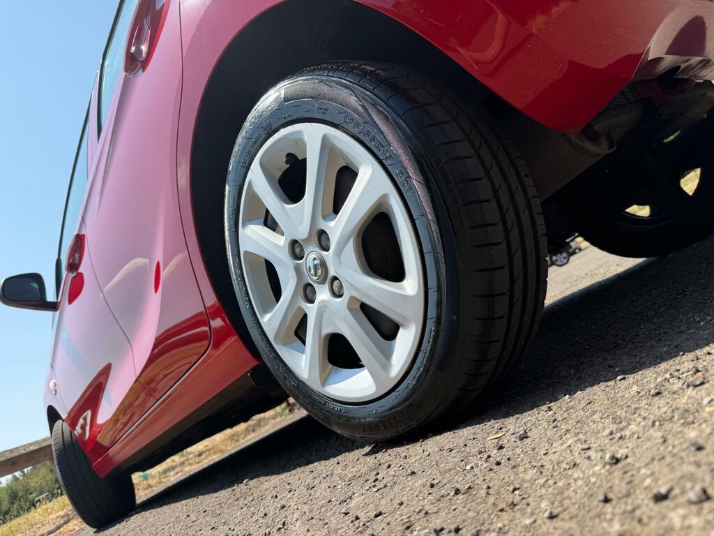 Vauxhall Viva 2018 1.0 Sl 72 Bhp White #20