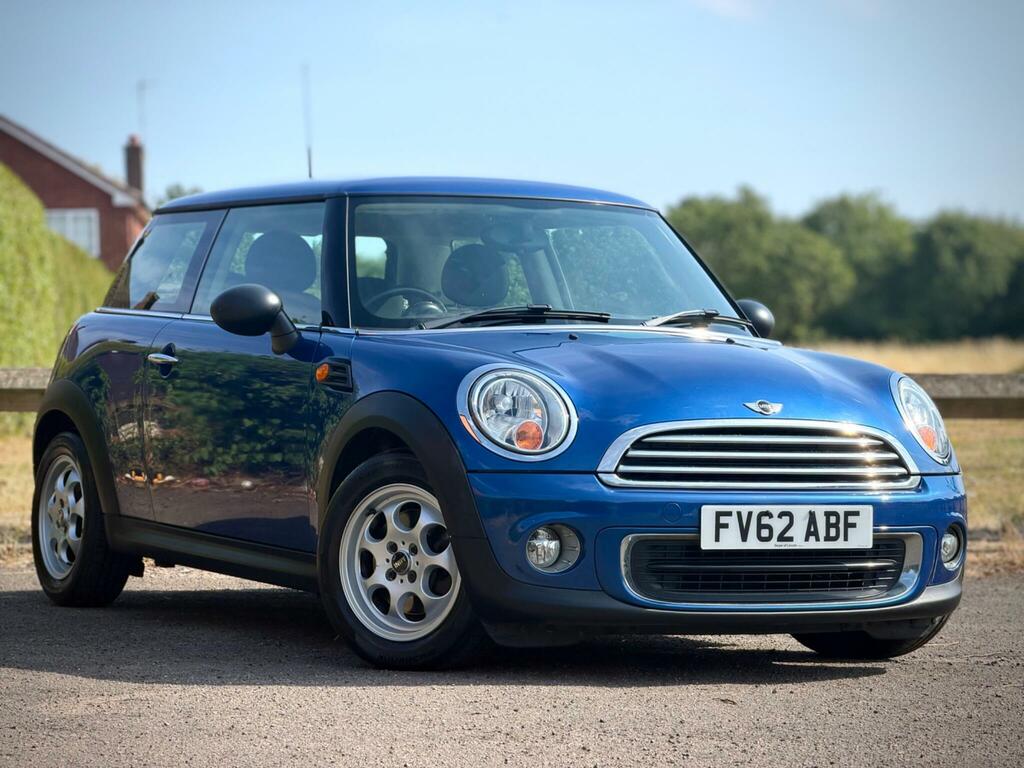 Mini Hatch One Blue