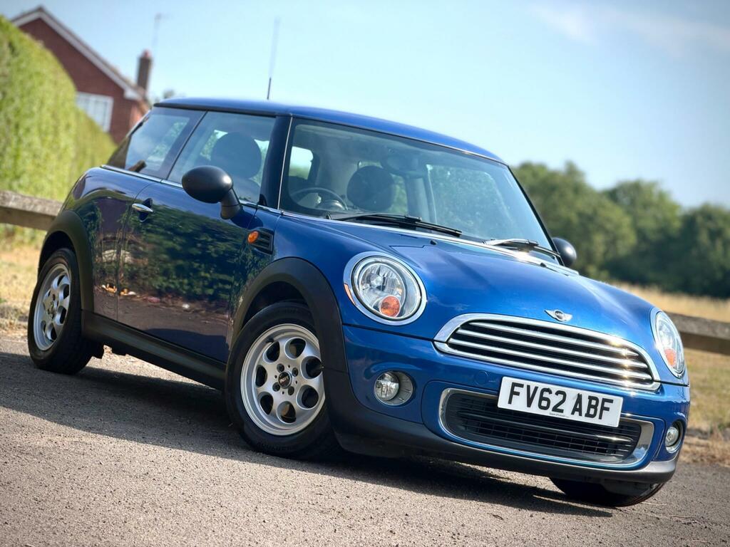 Mini Hatch 1.6. White. Sporty Little Car White #18