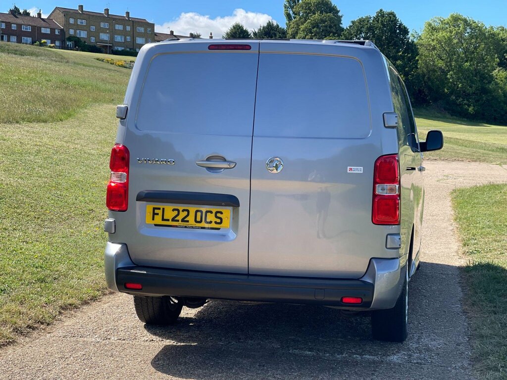 Vauxhall Vivaro 2.0 Turbo D 3100 Elite Crew Van L2 H1 Euro 6 Ss Grey #4
