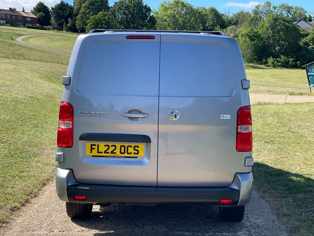 Vauxhall Vivaro 2.0 Turbo D 3100 Elite Crew Van L2 H1 Euro 6 Ss Grey #5