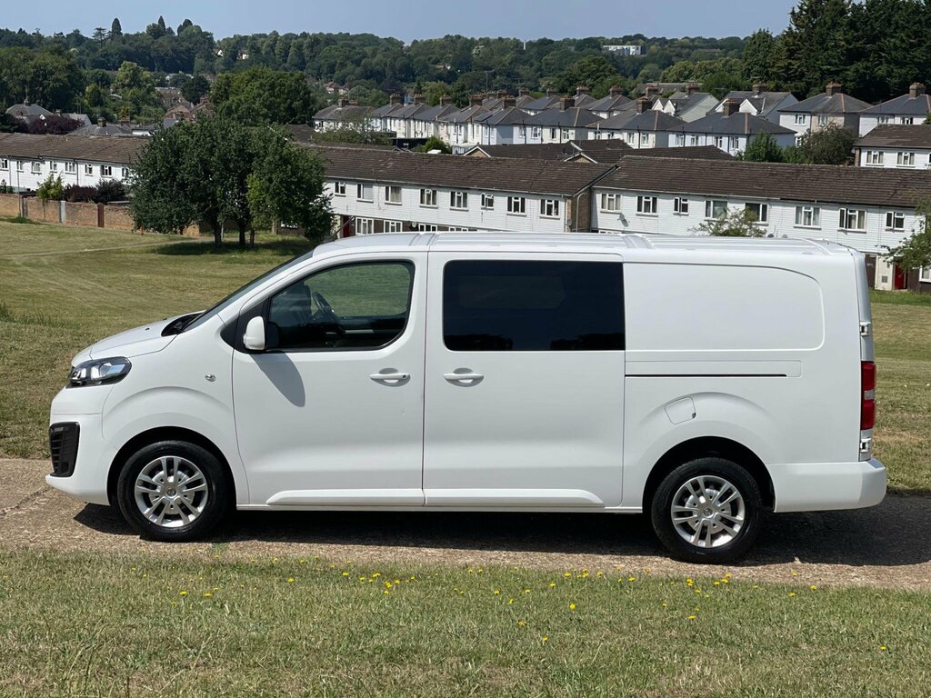 Vauxhall Vivaro 2.0 Turbo D 3100 Sportive L2 H1 Euro 6 Ss White #7