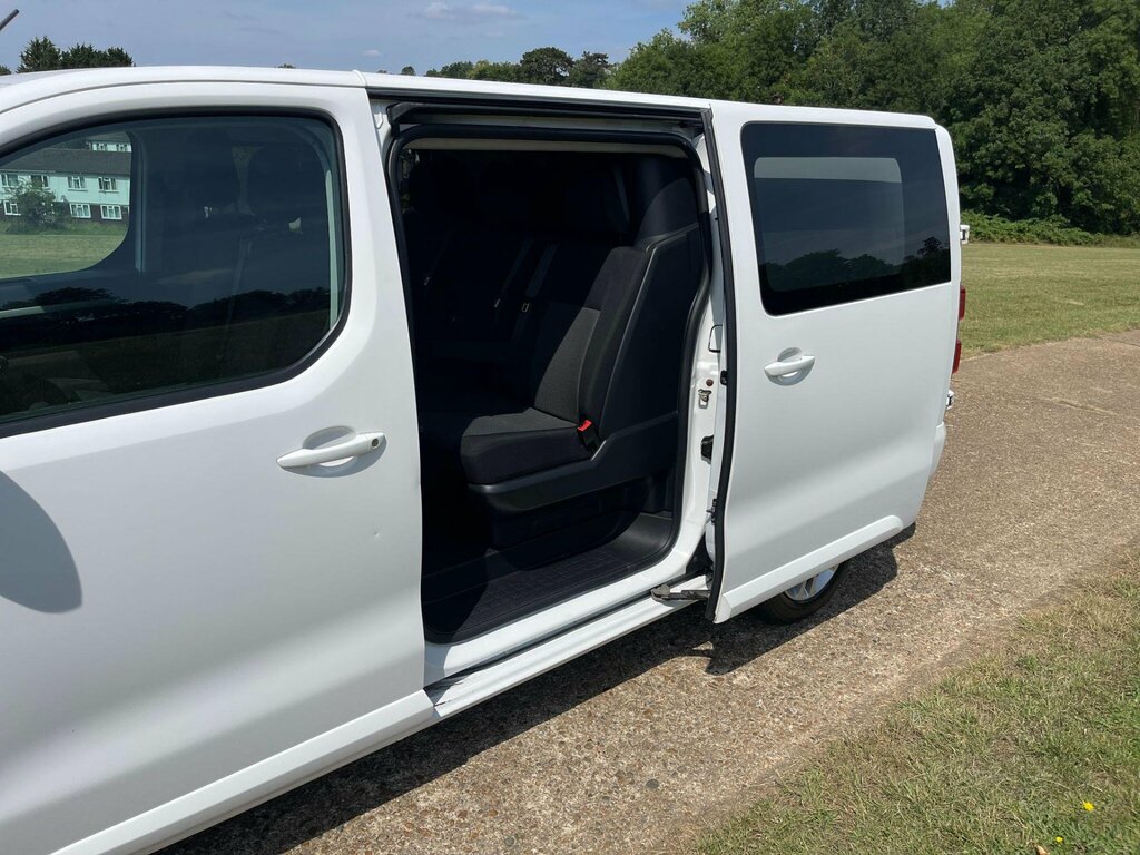 Vauxhall Vivaro 2.0 Turbo D 3100 Sportive L2 H1 Euro 6 Ss White #13