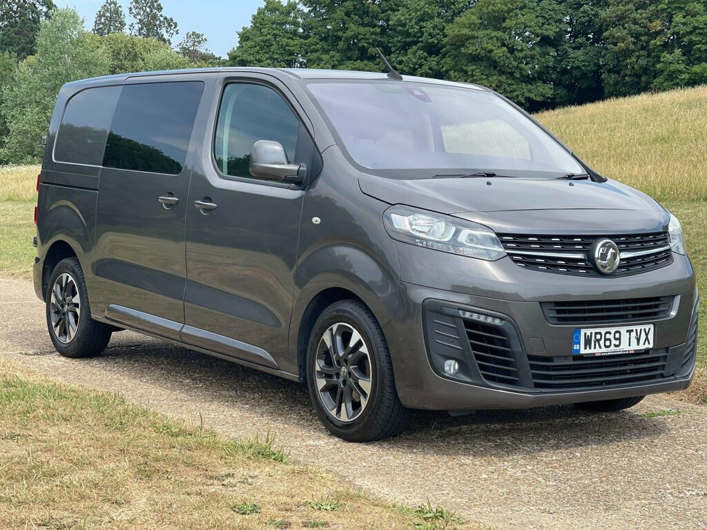 Vauxhall Vivaro 2.0 Turbo D 3100 Elite Crew Van L1 H1 Euro 6 Grey #3