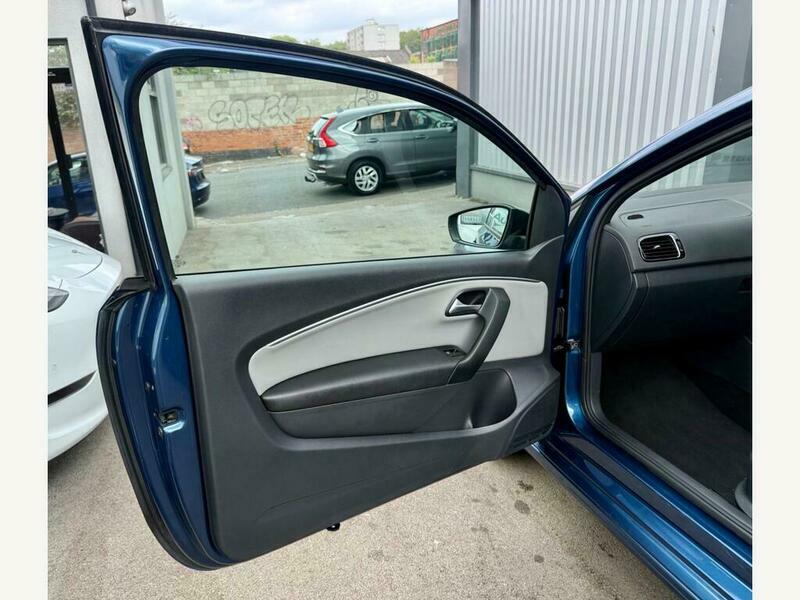 Volkswagen Polo Bluegt VN65JYX Blue #4
