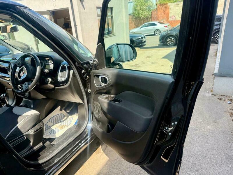 Fiat 500L 1.4 95Bhp Pop Star Red #16